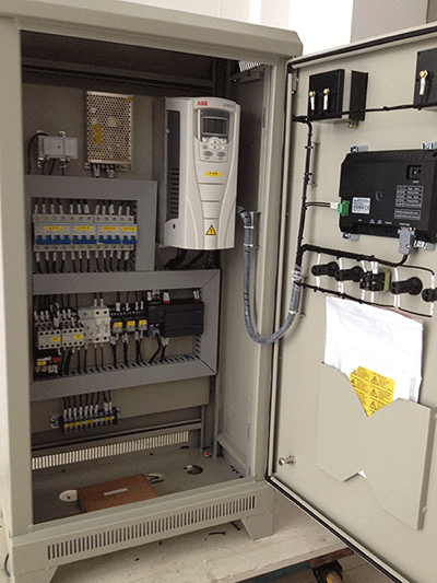 恒壓供水控制柜.jpg